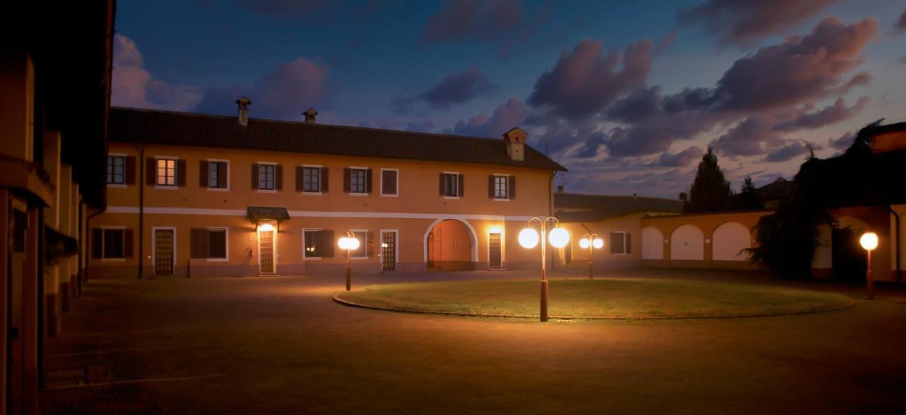 Borgo Zelata Aparthotel Bereguardo Exterior photo